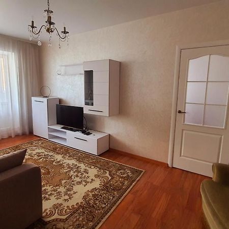 Center Daire Lutsʼk Dış mekan fotoğraf