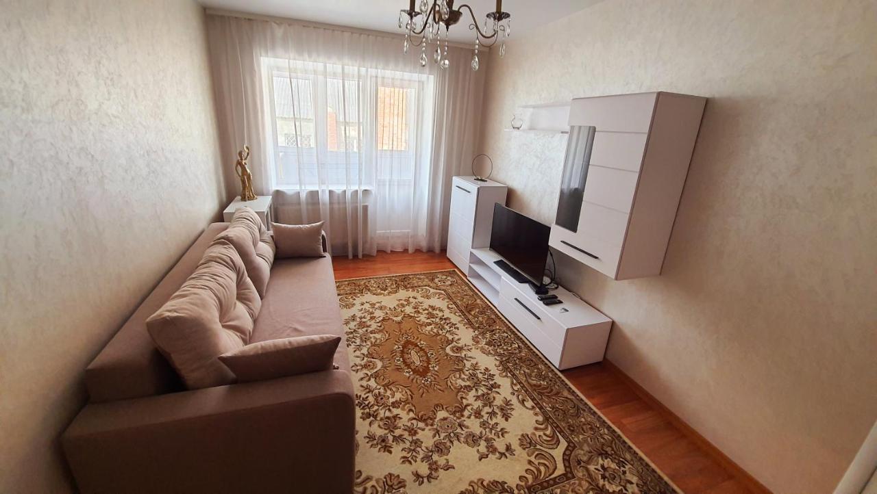 Center Daire Lutsʼk Dış mekan fotoğraf
